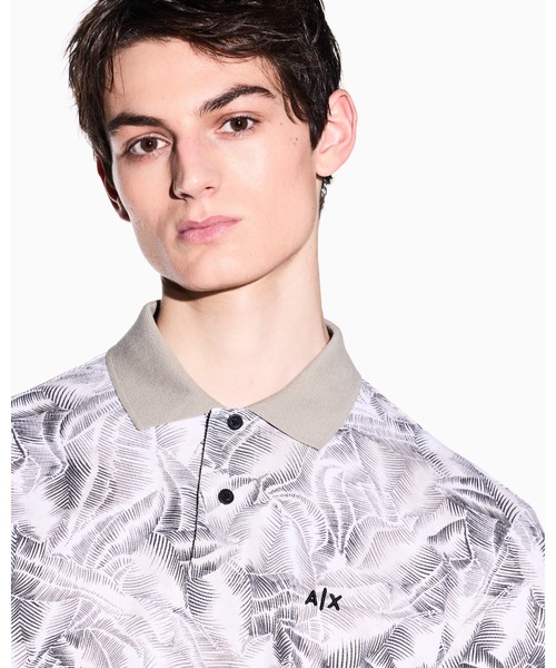 ARMANI EXCHANGE(アルマーニエクスチェンジ)の「【A|X アルマーニ エクスチェンジ】IA オールオーバーリーフプリント 半袖ポロシャツ/REGULAR(ポロシャツ・メンズ・その他・LARGE/MEDIUM/SMALL/X-LARGE/X-SMALL/XX-LARGE)」の3枚目の写真