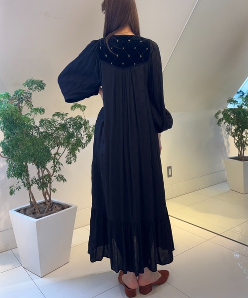 sara mallika（サラ マリカ）の「VELVET BEADS EMBROIDERY DRESS（ドレス・レディース・ブラック・M）」の3枚目の写真