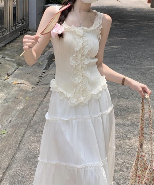 SHEPP(シープ)の「レースフリルリブ前ボタンニットタンクトップ ノースリーブ(カーディガン/ボレロ・レディース・イエロー/ブラック/アイボリー・F)」の5枚目の写真