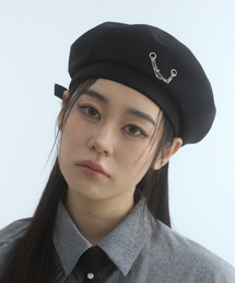 MOIREMOA（モアレモア）の「Tiered Chain beret-Black（ハンチング/ベレー帽）」