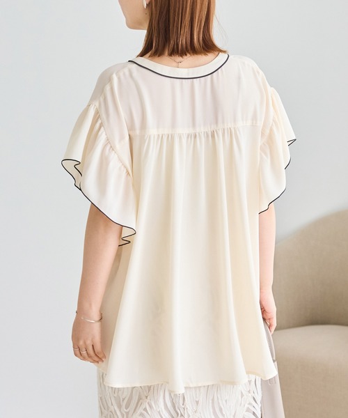LAVEANGE(ラビアンジェ)の「ジョーゼットバイカラーブラウス|配色ラインで魅せる大人のとろみブラウス/ON・OFF兼用/半袖/きれいめ/洗える(シャツ/ブラウス・レディース・ブラック/オフホワイト・M/LL/3L/4L/5L)」の15枚目の写真