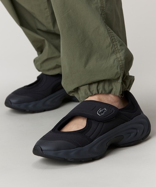 LACOSTE（ラコステ）の「メンズ SPINOR SANDAL 1262 SMA / 厚底ボリュームソール ストラップスニーカーサンダル（サンダル・メンズ・ブラック/ホワイト・28.0cm/26.5cm/27.0cm/26.0cm/25.5cm/28.5cm/25.0cm）」の2枚目の写真