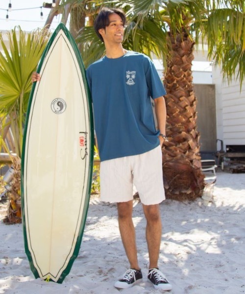 Kahiko（カヒコ）の「【Kahiko】SURF＆Palms マナレUVメンズTシャツ（Tシャツ/カットソー・メンズ・ブラック/ネイビー・FREE）」の3枚目の写真