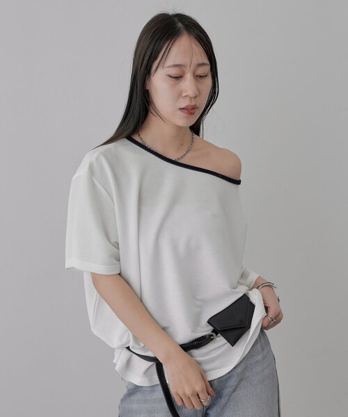 COLONY 2139（コロニートゥーワンスリーナイン）の「【2WAY】パイピングシアー半袖Tシャツ（Tシャツ/カットソー・レディース・グレー/ホワイト/サックスブルー・FREE）」の9枚目の写真