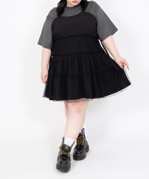 PUNYUS(プニュズ)の「チュールレイヤードキャミワンピース(ワンピース・レディース・サックスブルー/ブラック・1/2/5/4/3)」の10枚目の写真