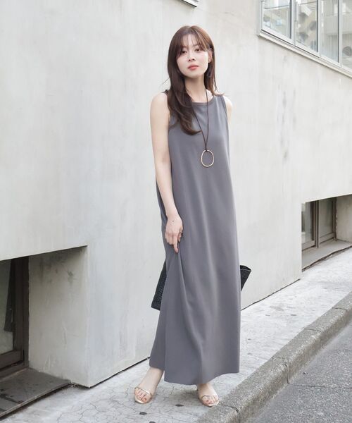 le.coeur blanc(ルクールブラン)の「《WEB限定アイテム》ノーマイルカットジャージータンクワンピース(ワンピース・レディース・ブラウン/チャコールグレー/ブラック・38)」の13枚目の写真