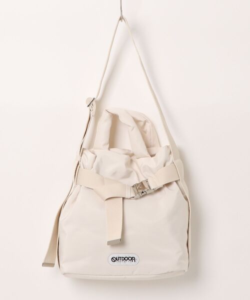 OUTDOOR PRODUCTS（アウトドアプロダクツ）の「【OUTDOOR PRODUCTS】2WAY Belt Tote [S] NYLON（トートバッグ・レディース・ブラウン/ブラック/アイボリー・FREE）」の2枚目の写真