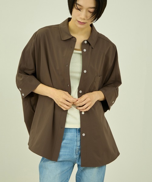 VICKY（ビッキー）の「UVカット 接触冷感 4WAYシャツ（シャツ/ブラウス・レディース・ブルー/オフホワイト/ブラック/ブラウン・M）」の3枚目の写真