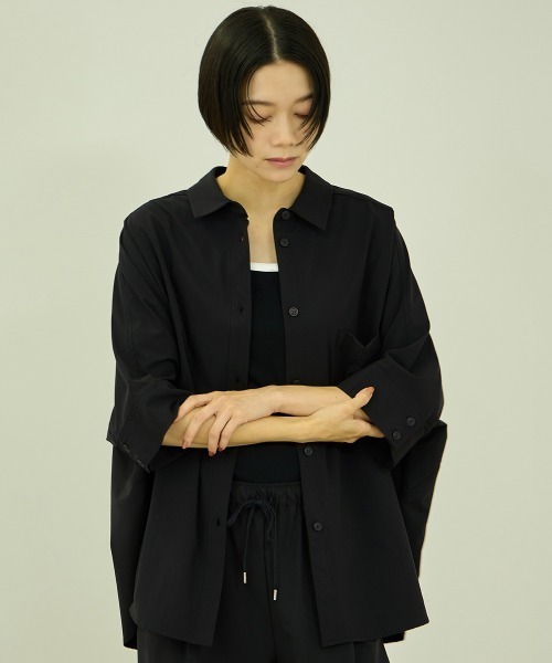 VICKY(ビッキー)の「UVカット 接触冷感 4WAYシャツ(シャツ/ブラウス・レディース・ブルー/オフホワイト/ブラック/ブラウン・M)」の18枚目の写真