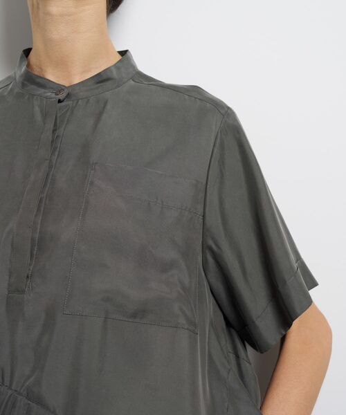 LANVIN en Bleu(ランバンオンブルー)の「キュプラツイルドロストベルトワンピース(ワンピース・レディース・ネイビー/グレー・36/38)」の10枚目の写真