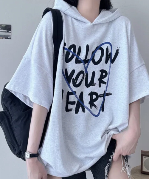 VIVID LADY（ビビッドレディー）の「ハート&英字プリント 半端袖 フーディートップス（Tシャツ/カットソー・レディース・ライトグレー/ブラック/グレー・FREE）」の15枚目の写真