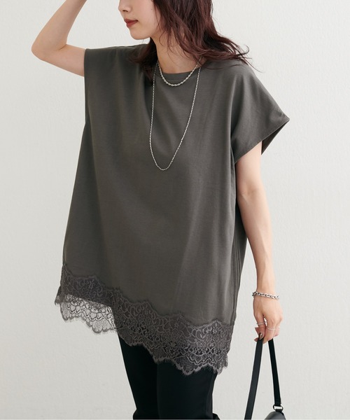 LARUTA（ラルータ）の「【LARUTA】ヘムレースシルケット風天竺フレンチT（Tシャツ/カットソー・レディース・オフホワイト/スミクロ・FREE）」の2枚目の写真