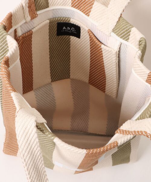 A.P.C.（アーペーセー）の「TOTE LOU（トートバッグ・レディース・カーキ・ONESIZE）」の4枚目の写真