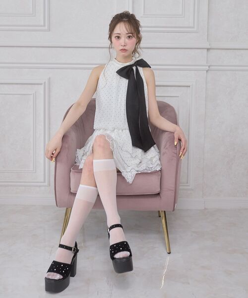 MAJESTIC LEGON(マジェスティックレゴン)の「ビジューネックアメスリミニワンピ(ワンピース・レディース・ホワイト系その他2/ブラック系その他2/ホワイト系その他・MEDIUM)」の8枚目の写真