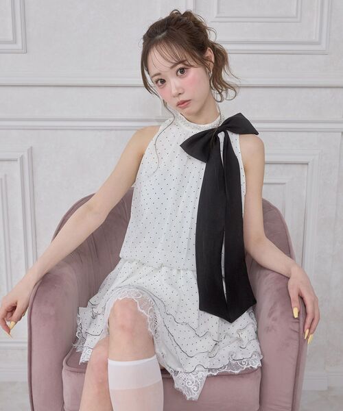 MAJESTIC LEGON(マジェスティックレゴン)の「ビジューネックアメスリミニワンピ(ワンピース・レディース・ホワイト系その他2/ブラック系その他2/ホワイト系その他・MEDIUM)」の9枚目の写真