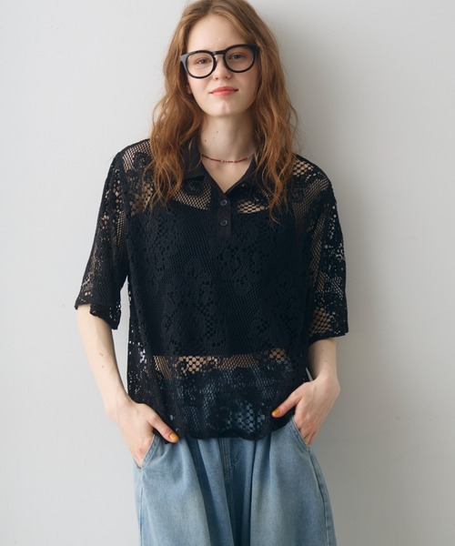Crisp(クリスプ)の「flower lace polo tops / フラワーレースポロトップス(シャツ/ブラウス・レディース・アイボリー/ブラック・FREE)」の3枚目の写真
