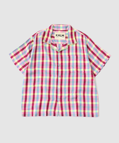 JOURNAL STANDARD（ジャーナルスタンダード）の「KALM / カーム Contrast Stitch Pah-Kaow Mah camp shirt（シャツ/ブラウス・メンズ・グリーン/ピンク・MEDIUM/SMALL）」の2枚目の写真