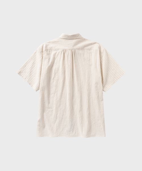 NONBLANK(ノンブランク)の「クリーズストライプクロップHSシャツ_BEIGE STRIPE(シャツ/ブラウス・メンズ・ベージュ・SMALL/MEDIUM/LARGE/X-LARGE)」の2枚目の写真
