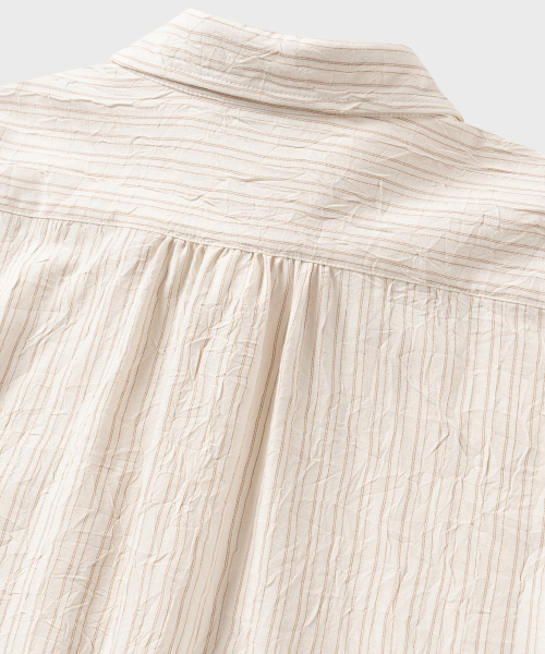 NONBLANK(ノンブランク)の「クリーズストライプクロップHSシャツ_BEIGE STRIPE(シャツ/ブラウス・メンズ・ベージュ・SMALL/MEDIUM/LARGE/X-LARGE)」の8枚目の写真