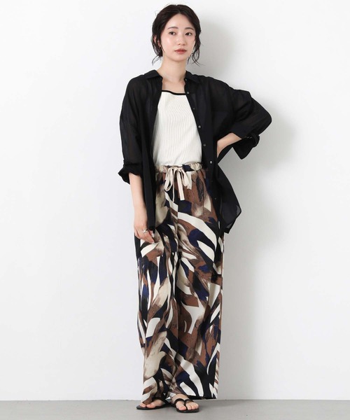 Gready Brilliant(グレディブリリアン)の「綿ボイルシアーシャツ(シャツ/ブラウス・レディース・ブラック/イエロー/サックスブルー・38)」の4枚目の写真