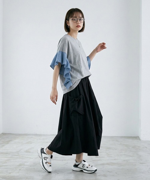 CRB(シーアールビー)の「デニム切替フリルトップス(Tシャツ/カットソー・レディース・グレー/オフホワイト/ブラック・F)」の14枚目の写真