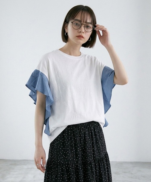 CRB(シーアールビー)の「デニム切替フリルトップス(Tシャツ/カットソー・レディース・グレー/オフホワイト/ブラック・F)」の4枚目の写真