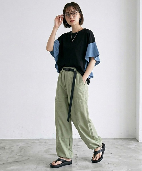 CRB(シーアールビー)の「デニム切替フリルトップス(Tシャツ/カットソー・レディース・グレー/オフホワイト/ブラック・F)」の9枚目の写真