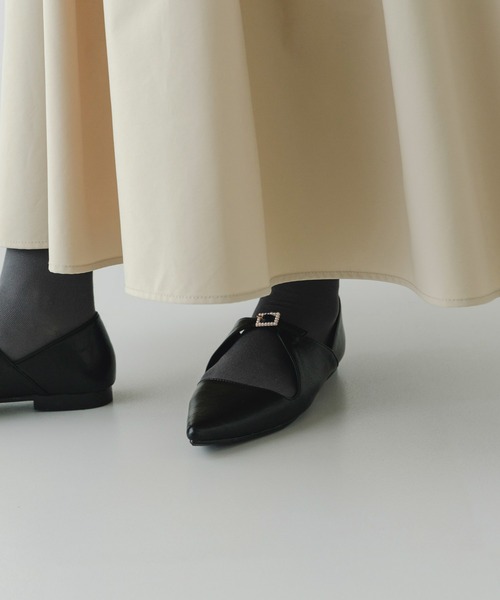 RODE SKO(ロデスコ)の「『MADE IN JAPAN』 パールポインテッドパンプス(パンプス・レディース・ブラック/アイボリー・23.5/22.5/24.5)」の12枚目の写真