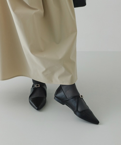 RODE SKO(ロデスコ)の「『MADE IN JAPAN』 パールポインテッドパンプス(パンプス・レディース・ブラック/アイボリー・23.5/22.5/24.5)」の13枚目の写真