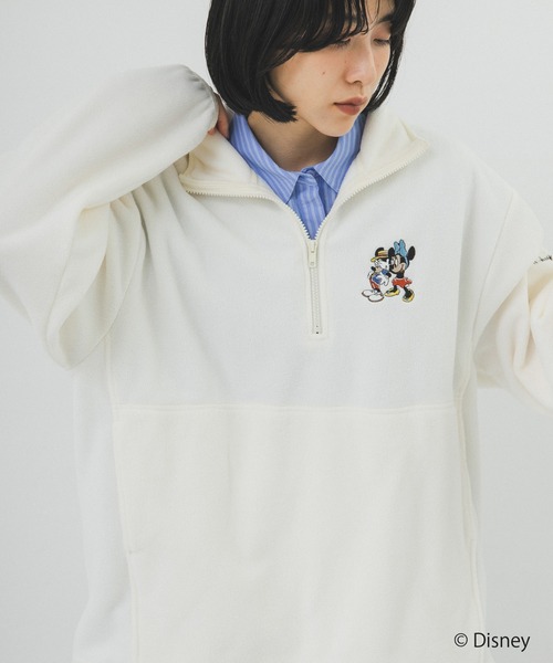 KBF（ケイビーエフ）の「別注/Disney/フリースカットソー（Tシャツ/カットソー・レディース・チャコールグレー/アイボリー・ONE）」の3枚目の写真
