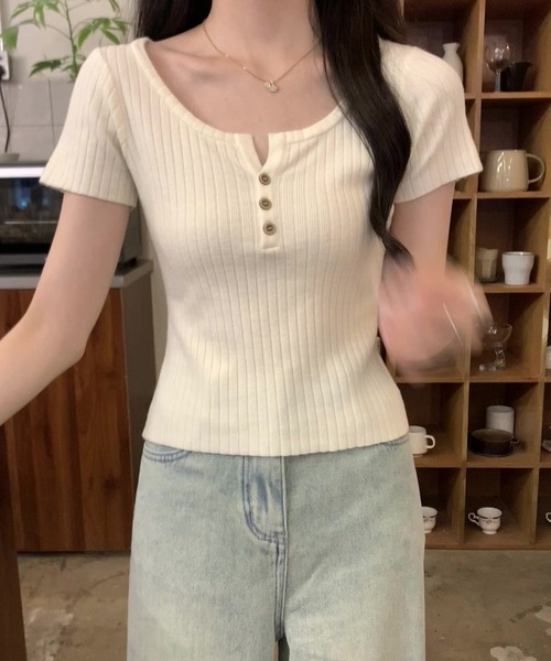 Girly Doll(ガーリードール)の「ヘンリーネック半袖リブニット(ニット/セーター・レディース・ベージュ/ブラック/ホワイト・FREE)」の18枚目の写真