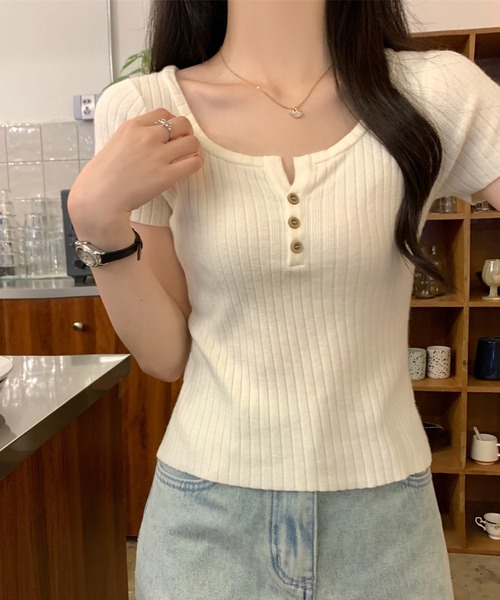 Girly Doll(ガーリードール)の「ヘンリーネック半袖リブニット(ニット/セーター・レディース・ベージュ/ブラック/ホワイト・FREE)」の14枚目の写真