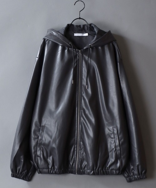 SITRY(シトリー)の「Synthetic Leather Zip Hoodie/フェイクレザー ブルゾン ジップパーカー フーディー(ブルゾン・メンズ・ブラック/チャコール・M/L/LL)」の4枚目の写真