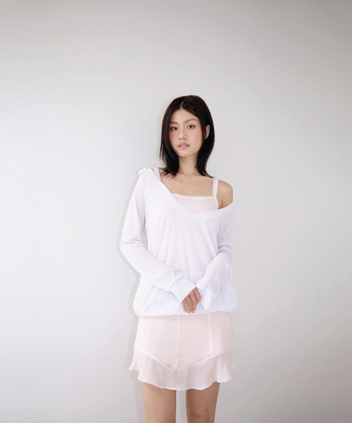 BELLIALEU(ベルリアル)の「CLOUD V-NECK SHELL WHITE(Tシャツ/カットソー・レディース・その他・FREE)」の3枚目の写真