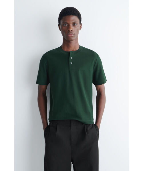 Lightweight cotton pique henley T‑top