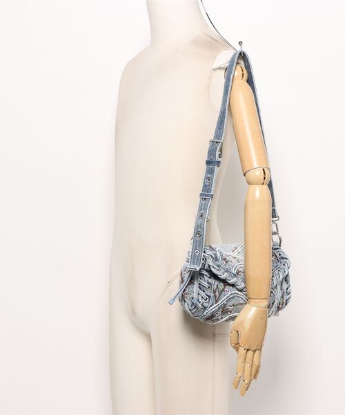 Desigual(デシグアル)の「Artistic Print Shoulder Bag / アーティスティック プリント ショルダーバッグ(ハンドバッグ・レディース・ブルー・FREE)」の6枚目の写真