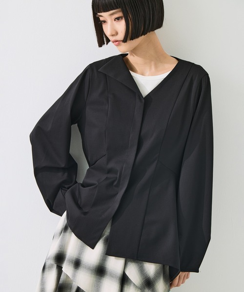STUDIOUS(ステュディオス)の「Form Peplum Tops(Tシャツ/カットソー・レディース・ダークインディゴブルー/ブラック・FREE)」の2枚目の写真