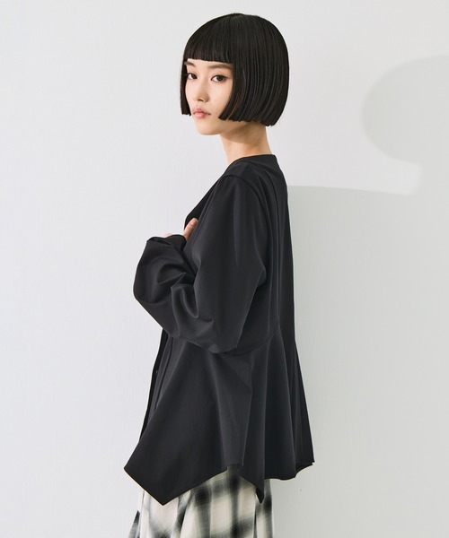 STUDIOUS(ステュディオス)の「Form Peplum Tops(Tシャツ/カットソー・レディース・ダークインディゴブルー/ブラック・FREE)」の17枚目の写真