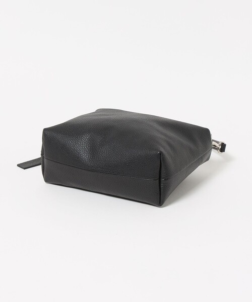 BEAUTY&YOUTH UNITED ARROWS（ビューティーアンドユースユナイテッドアローズ）の「＜LA UNIQA＞スクエア ショルダー バッグ（ショルダーバッグ・メンズ・ブラック・FREE）」の8枚目の写真