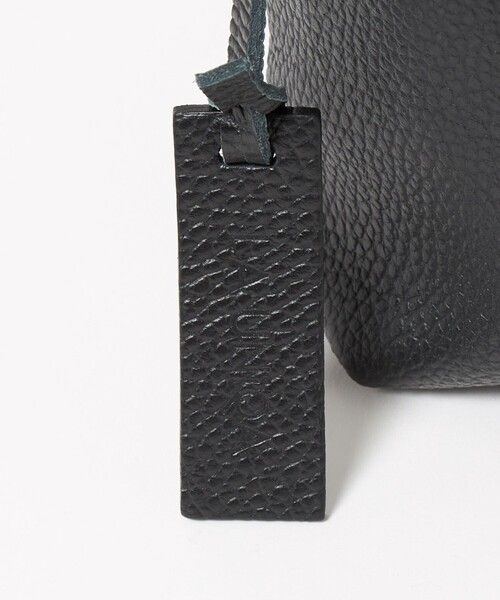 BEAUTY&YOUTH UNITED ARROWS（ビューティーアンドユースユナイテッドアローズ）の「＜LA UNIQA＞スクエア ショルダー バッグ（ショルダーバッグ・メンズ・ブラック・FREE）」の12枚目の写真