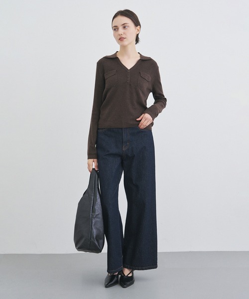 ALLURELLE(アリュレル)の「【ALLURELLE】Vネックポロニット SNF(ニット/セーター・レディース・ダークブラウン/ブラック/チャコールグレー・FREE)」の1枚目の写真