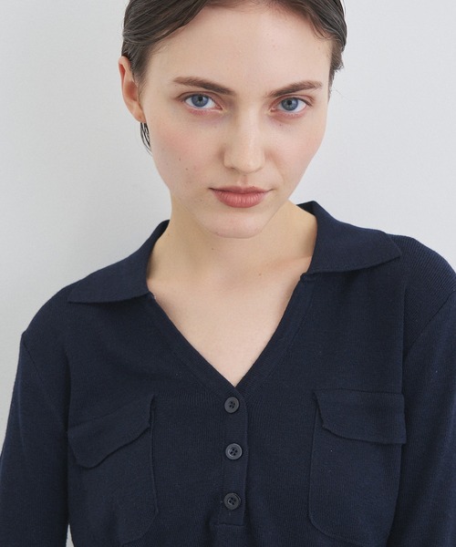 ALLURELLE(アリュレル)の「【ALLURELLE】Vネックポロニット SNF(ニット/セーター・レディース・ダークブラウン/ブラック/チャコールグレー・FREE)」の5枚目の写真
