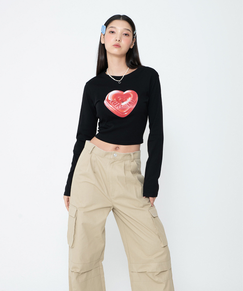 LOTSYOU(ロッツユー)の「The Friends Heart Candy Crop Tee Black(Tシャツ/カットソー・レディース・その他・OS)」の3枚目の写真