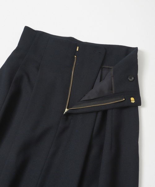 URBAN RESEARCH(アーバンリサーチ)の「new basic CLEAN VOLUME SKIRT(スカート・レディース・ブラック/ネイビー・38/36)」の13枚目の写真