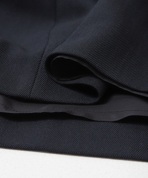 URBAN RESEARCH(アーバンリサーチ)の「new basic CLEAN VOLUME SKIRT(スカート・レディース・ブラック/ネイビー・38/36)」の17枚目の写真