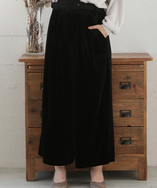 one after another NICE CLAUP（ワンアフターアナザーナイスクラップ）の「スエードベルトワイドパンツ（その他パンツ・レディース・ライトグレー/ピンク/モカ/ブラック/ピンク系その他・FREE）」の2枚目の写真