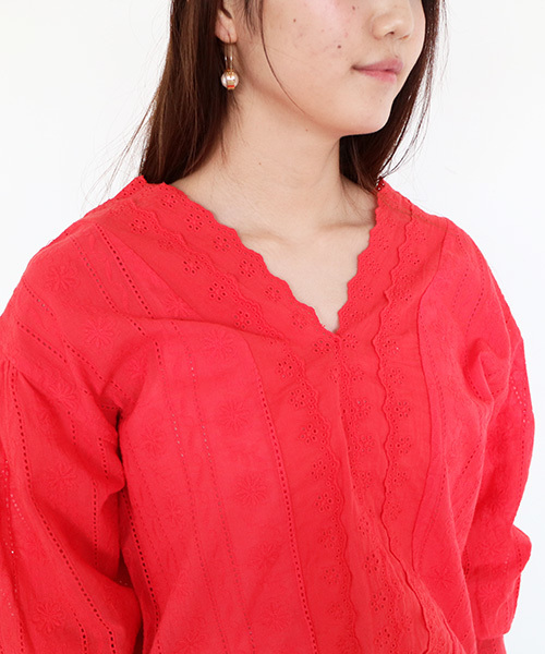 N.（N. Natural Beauty Basic）（エヌエヌナチュラルビューティーベーシック）の「【追加生産】スカラップコットンレースブラウス（シャツ/ブラウス・レディース・ホワイト/レッド・MEDIUM）」の8枚目の写真