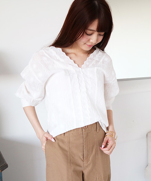 N.（N. Natural Beauty Basic）（エヌエヌナチュラルビューティーベーシック）の「【追加生産】スカラップコットンレースブラウス（シャツ/ブラウス・レディース・ホワイト/レッド・MEDIUM）」の12枚目の写真