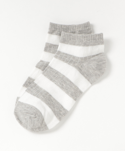 Fun & Daily（ファンアンドデイリー）の「F&D : リブボーダーショートソックス（ソックス/靴下・レディース・ブラック/グリーン/グレー/ブルー/ブラウン/レッド/ライトブルー・FREE）」の3枚目の写真