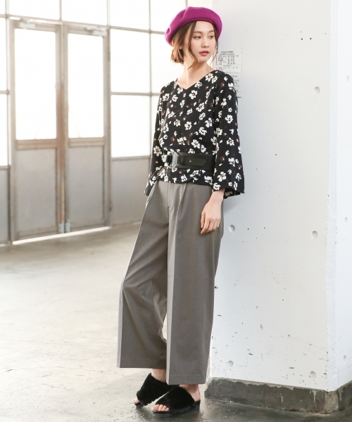 GLOBAL WORK（グローバルワーク）の「TRワイドパンツ/758069（その他パンツ・レディース・ダークグレー/ベージュ系その他/ブラック・MEDIUM/SMALL/LARGE）」の5枚目の写真